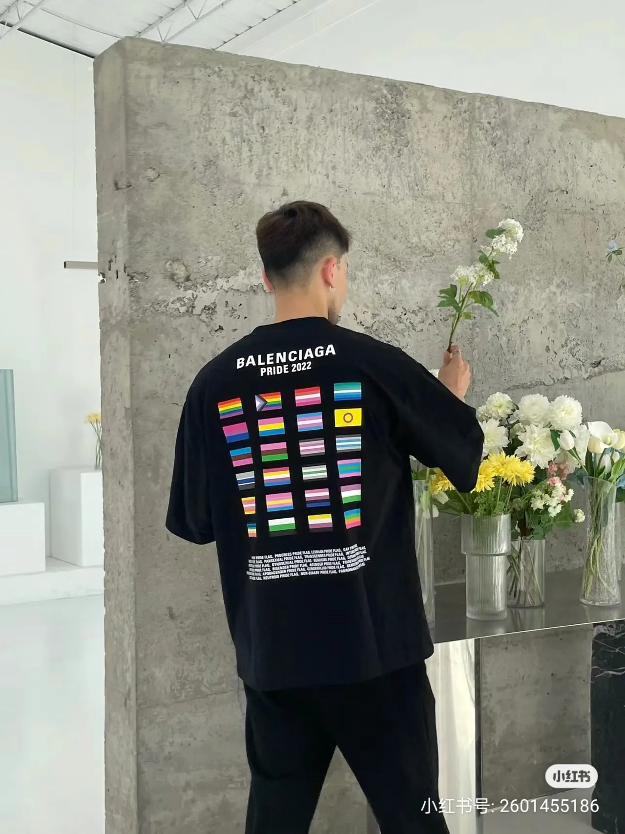 P80✨🔥 BALENCIAGA Paris lettering printed short-sleeved T-shirt, custom-woven and dyed 280g combed cotton heavyweight fabric, zero color difference in thread, perfect details, different from the current version on the market, welcome to compare, Same Style for men and women, must-sell in the picture above Color: White Black Size: 1 2 3 4